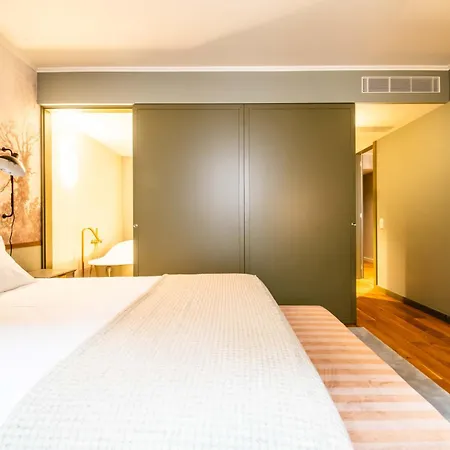 Casa Tertulias לייריה